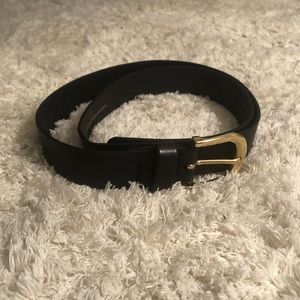 Black H&M leather belt 🖤🖤🖤